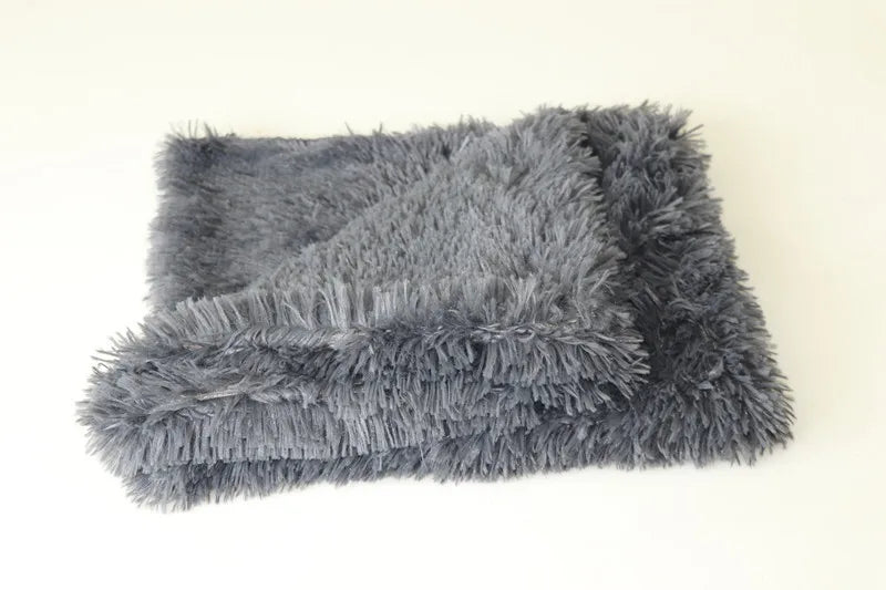 Winter Dog Bed Blanket – Warm & Soft Pet Cushion Mat (All Sizes)