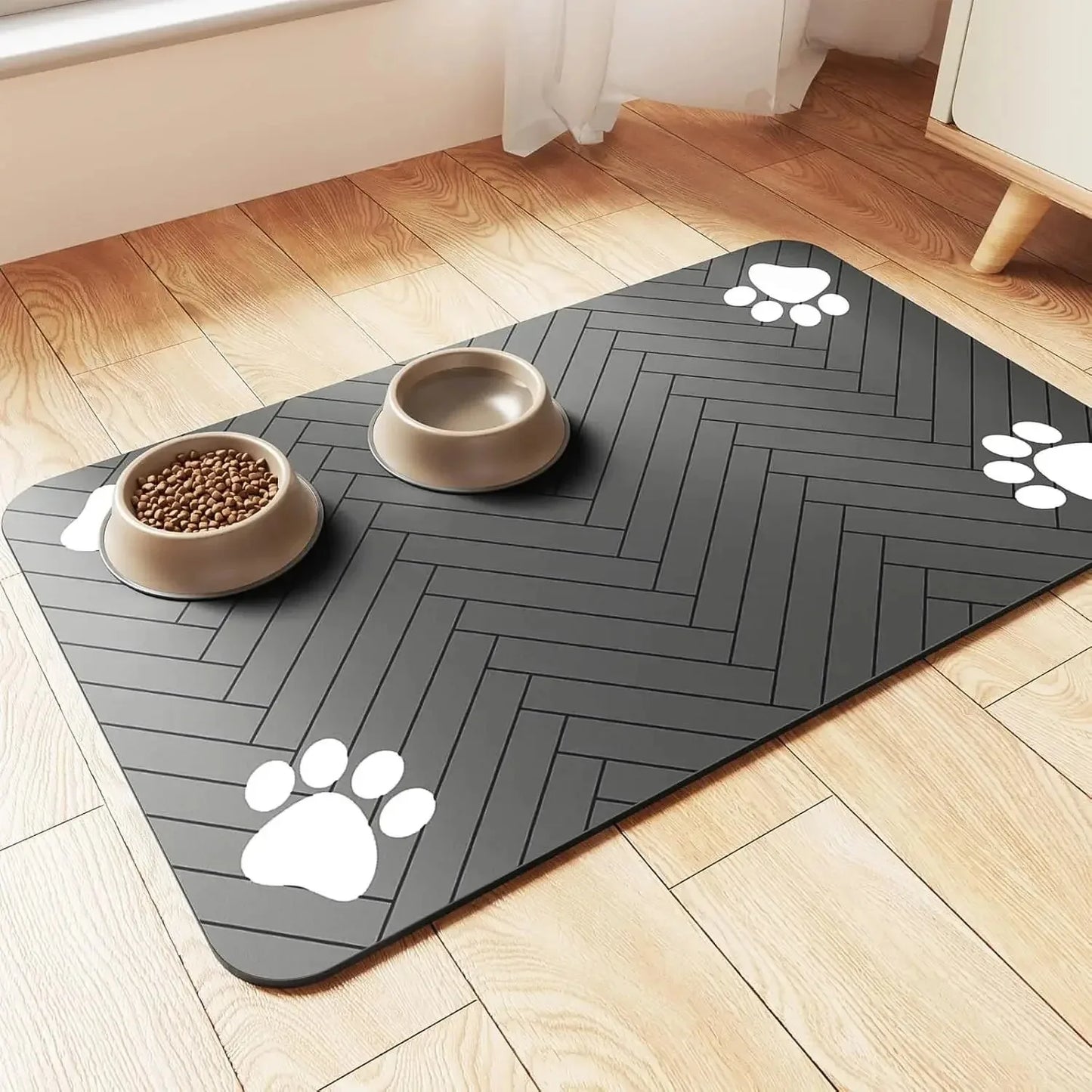 The Clean Bowl Mat – Spill-Proof Pet Feeding Mat