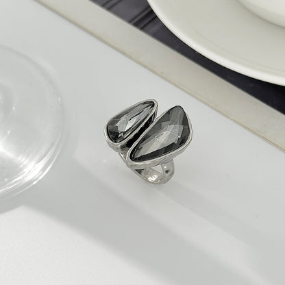 New Grey Crystal Geometric Ring Women Minimalist Design Silver Color Square Finger Rings Asymmetrical Zircon Daily Wear Jewelry