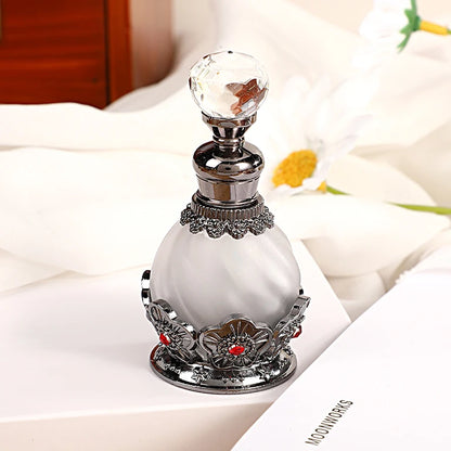 15ml Retro Arabic Dubai Metal Flower Perfume Bottle Essential Oil Attar Refillable Bottle Plum Blossom Flower Design 886