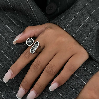 New Grey Crystal Geometric Ring Women Minimalist Design Silver Color Square Finger Rings Asymmetrical Zircon Daily Wear Jewelry