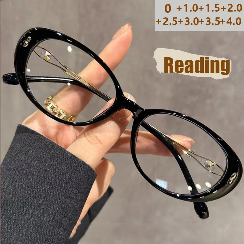 Fashionable No-makeup Reading Glasses For Women