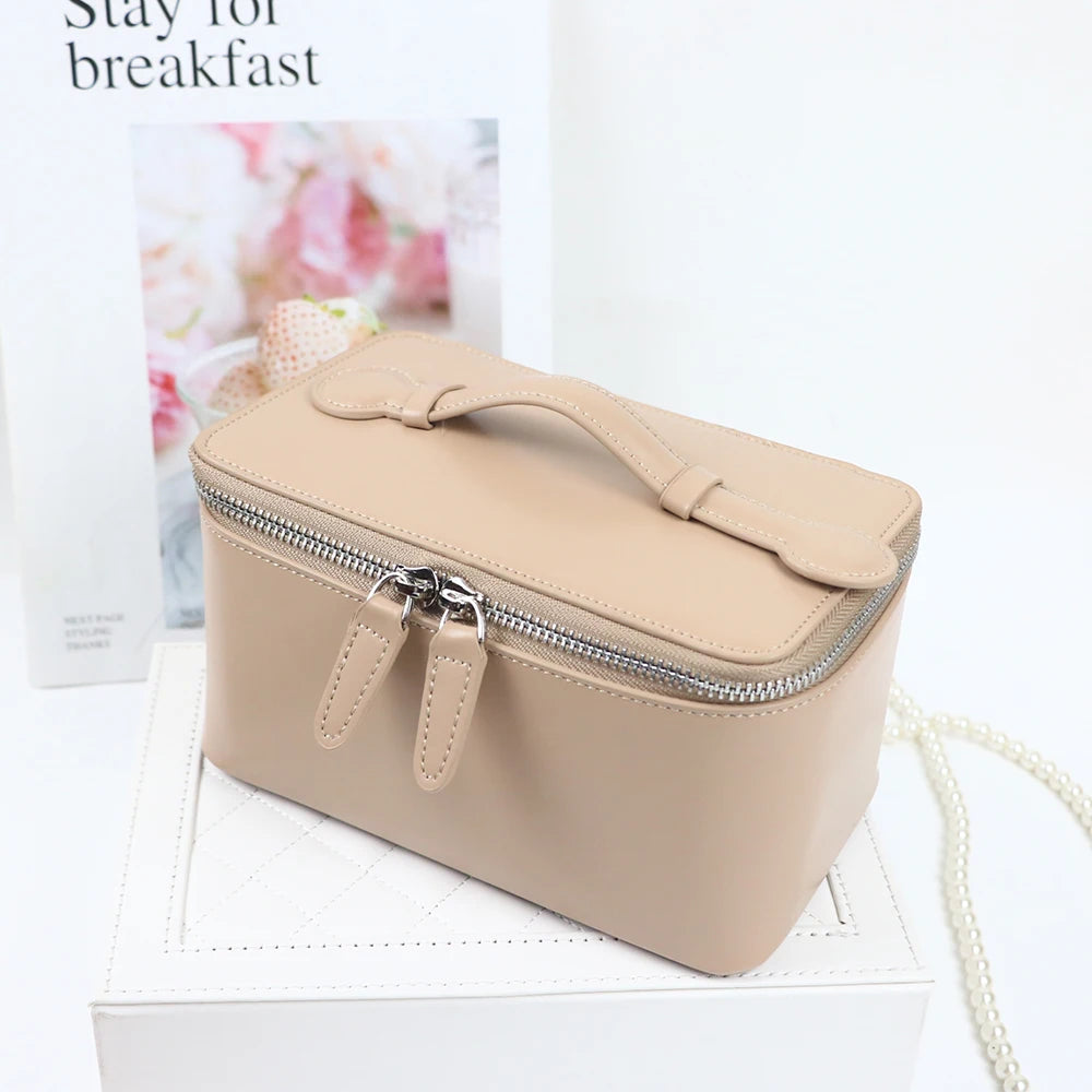 Customized name leather hand-held makeup case and beauty bag, portable storage large-capacity handbag