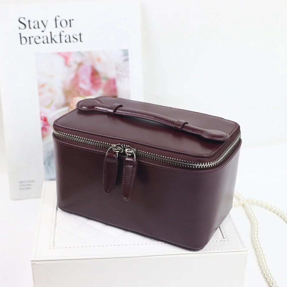 Customized name leather hand-held makeup case and beauty bag, portable storage large-capacity handbag