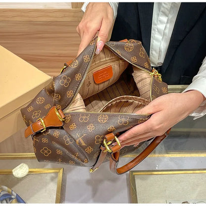 Handbag 2026 new retro printed versatile travel large capacity shoulder bag Boston crossbody bag multiple compartments