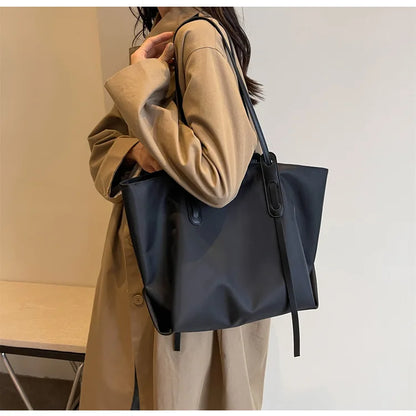 Women Handbags large Capacity Tassels Female Shoulder Bags Soft Oxford Travel big Totes new ladies Hand Bag black