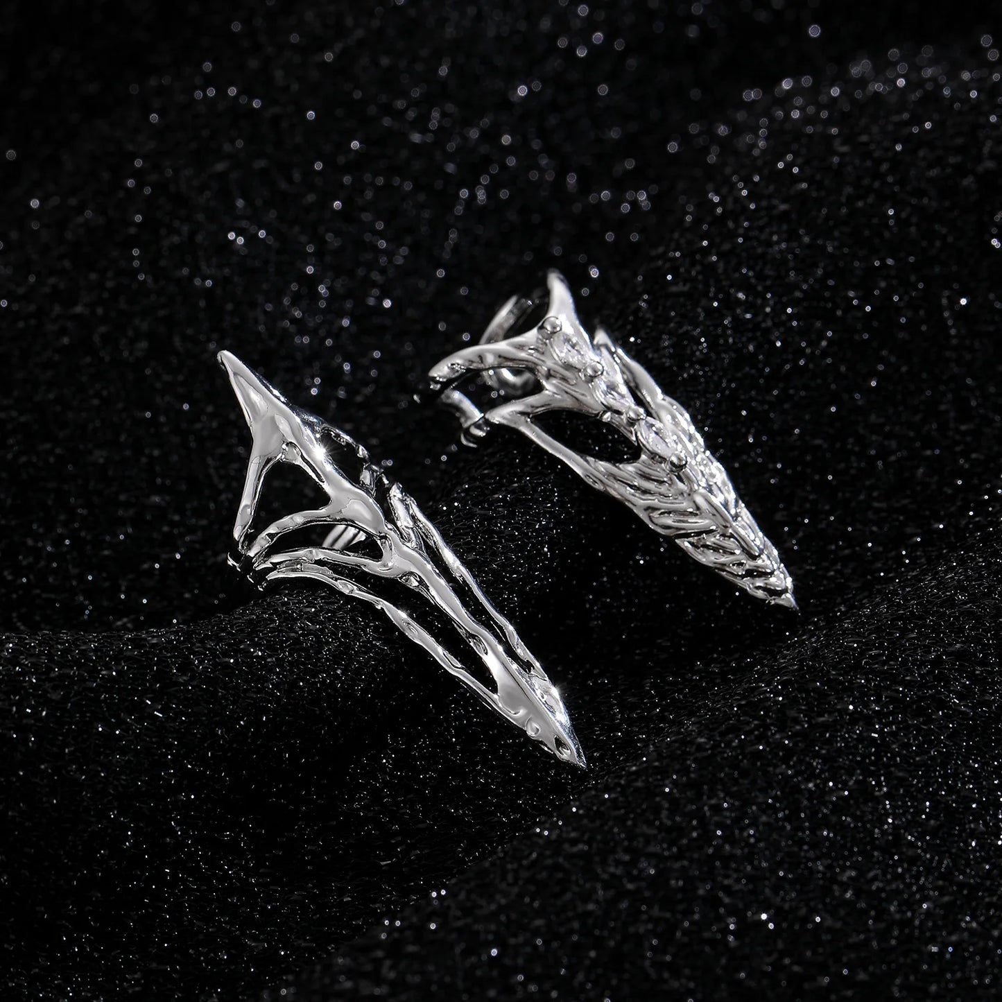 Punk Metal Nail Cover Bone Ring for Women Gothic Rock Machinery Manicure Fingertip Ring Finger Rings Cosplay Jewelry Set Gift