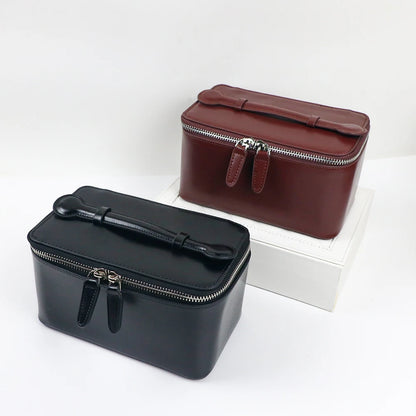 Customized name leather hand-held makeup case and beauty bag, portable storage large-capacity handbag