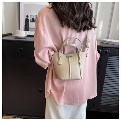 Bucket Handbags Women 2026 New Large Capacity Shoulder Crossbody Bags Luxury Designer Ladies Texture Leatrher Tote Bags