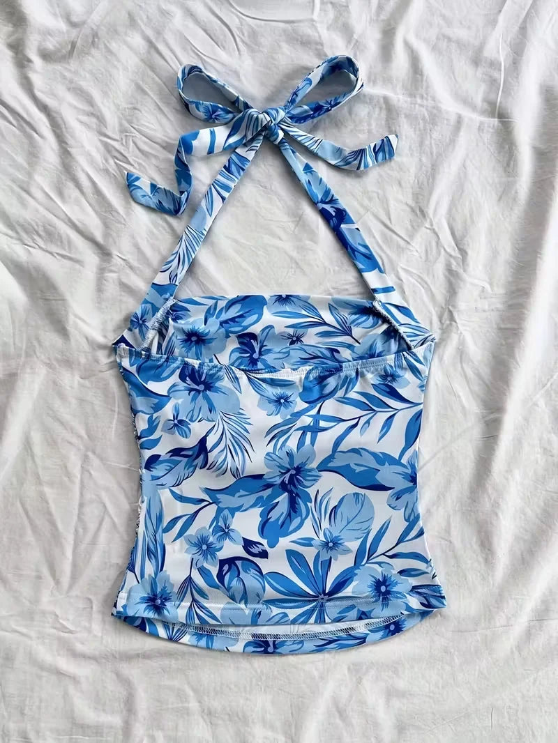 Cropped top，Women's vacation