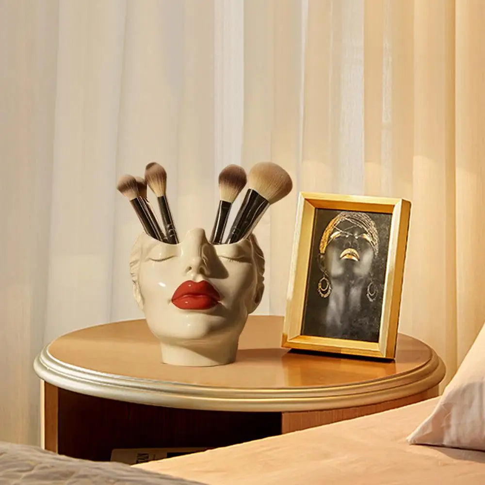 Cosmetic Brush Holder Makeup Organizer For Brushes Women's Head Design Boho Aesthetic Decorative Resin Decoration For Bathroom