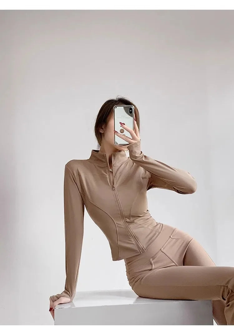 Women's Quick-Dry Yoga Jacket – Long Sleeve Slim Fit Zip Running Coat
