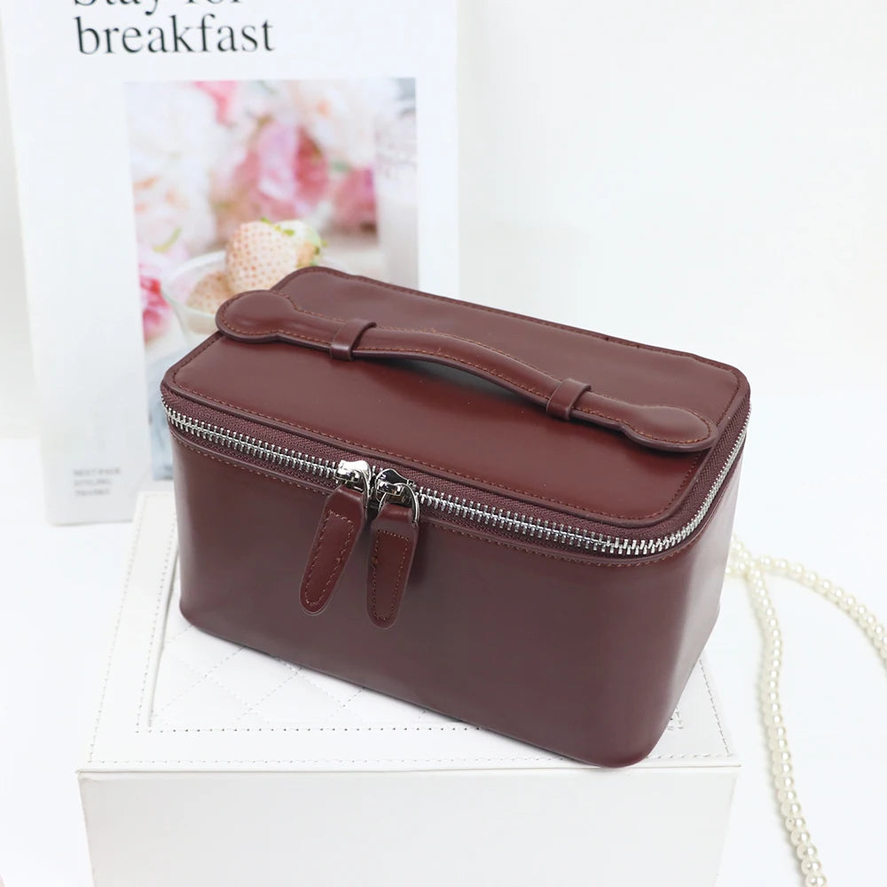 Customized name leather hand-held makeup case and beauty bag, portable storage large-capacity handbag