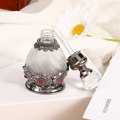 15ml Retro Arabic Dubai Metal Flower Perfume Bottle Essential Oil Attar Refillable Bottle Plum Blossom Flower Design 886