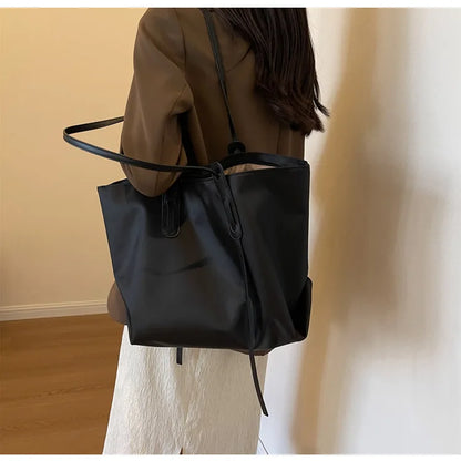Women Handbags large Capacity Tassels Female Shoulder Bags Soft Oxford Travel big Totes new ladies Hand Bag black