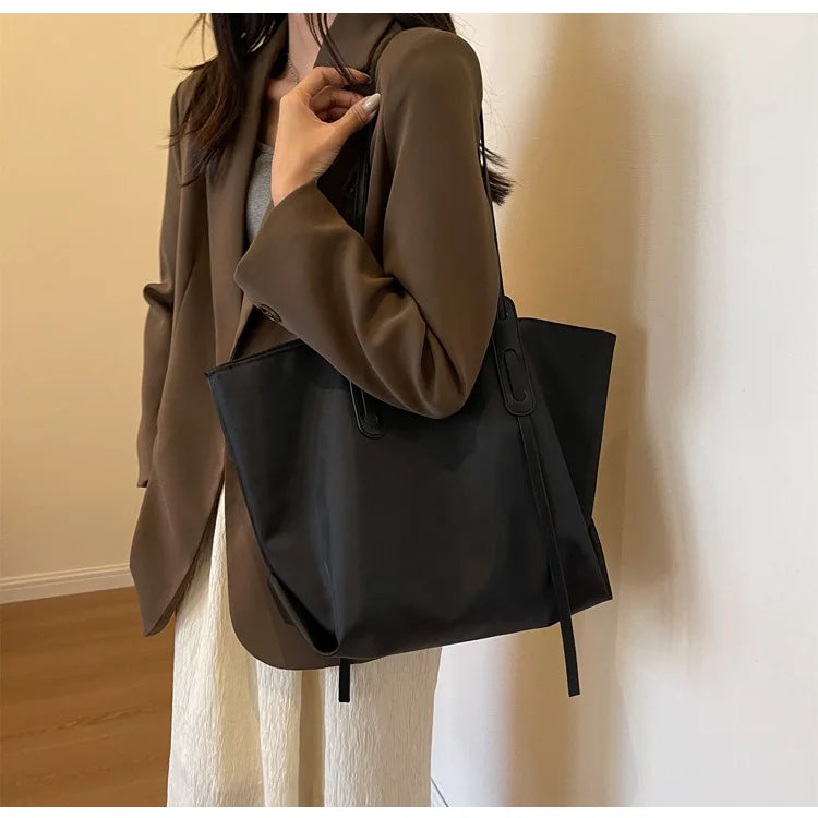 Women Handbags large Capacity Tassels Female Shoulder Bags Soft Oxford Travel big Totes new ladies Hand Bag black