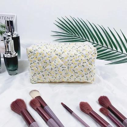 Custom Name Floral Makeup Pouch Embroidered Featuring a Floral Design Wash Bag, Travel Cosmetic Bag Suitable for Bridesmaid Gift