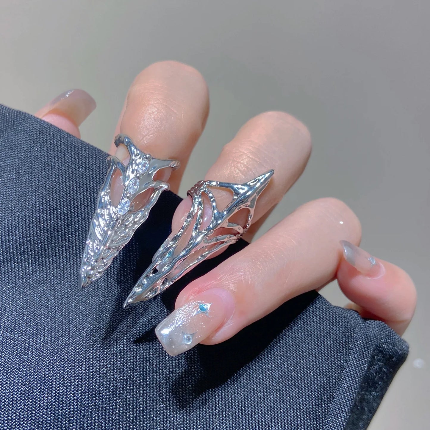 Punk Metal Nail Cover Bone Ring for Women Gothic Rock Machinery Manicure Fingertip Ring Finger Rings Cosplay Jewelry Set Gift