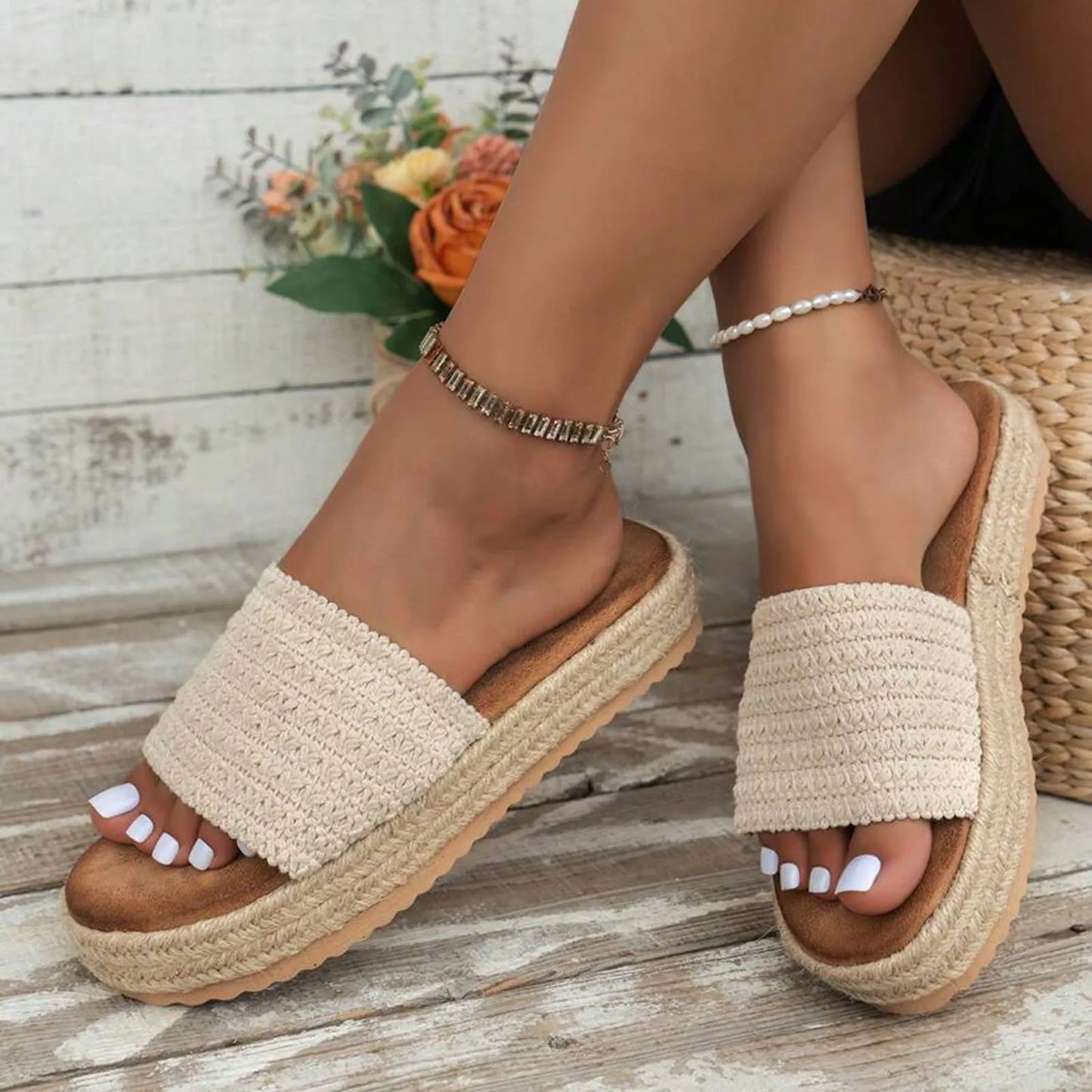 2025 verão feminino plataforma ao ar livre casual dedo do pé redondo sandálias plus size design simples senhoras chinelos para beach wear feminino
