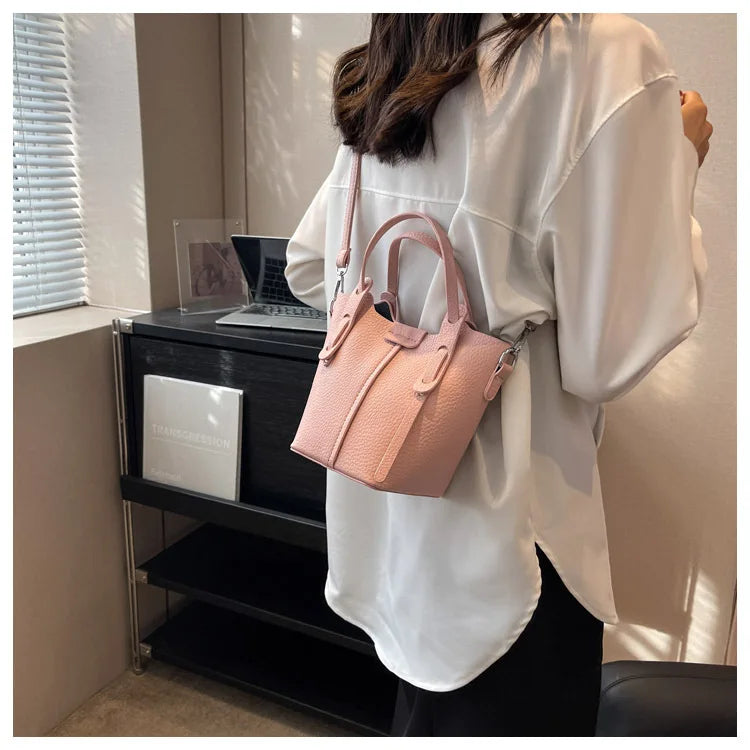 Bucket Handbags Women 2026 New Large Capacity Shoulder Crossbody Bags Luxury Designer Ladies Texture Leatrher Tote Bags