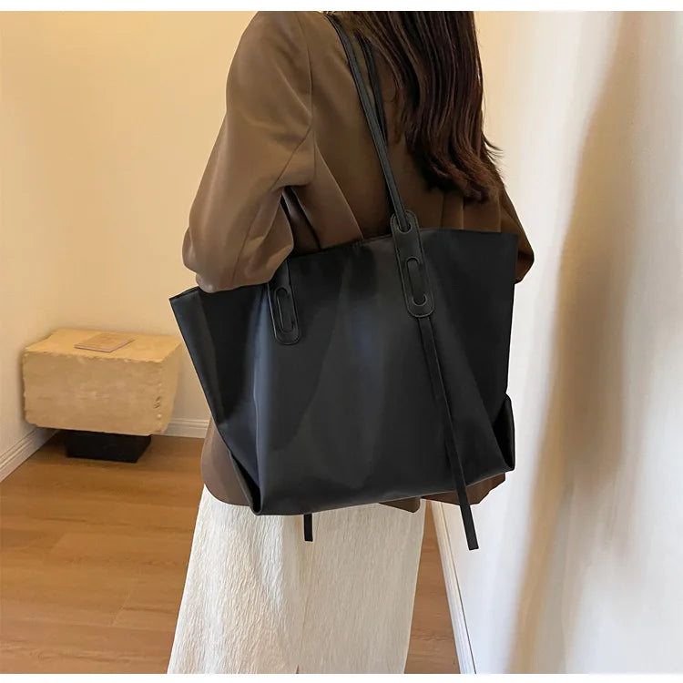 Women Handbags large Capacity Tassels Female Shoulder Bags Soft Oxford Travel big Totes new ladies Hand Bag black