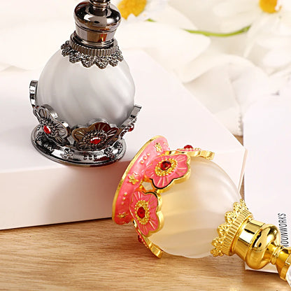 15ml Retro Arabic Dubai Metal Flower Perfume Bottle Essential Oil Attar Refillable Bottle Plum Blossom Flower Design 886