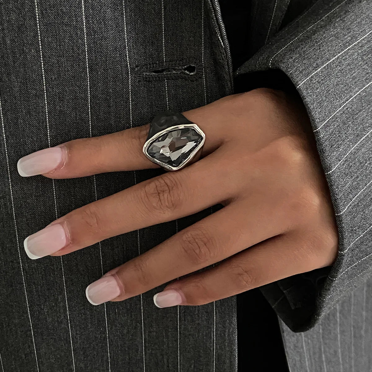 New Grey Crystal Geometric Ring Women Minimalist Design Silver Color Square Finger Rings Asymmetrical Zircon Daily Wear Jewelry