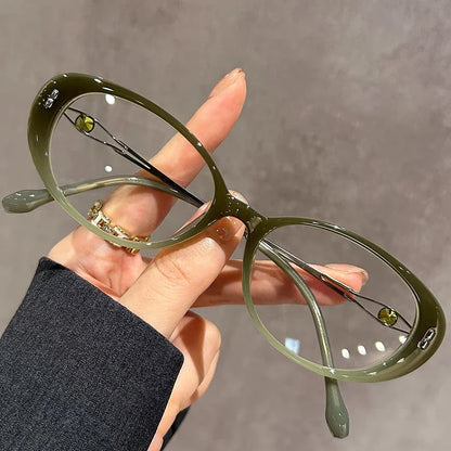 Fashionable No-makeup Reading Glasses For Women