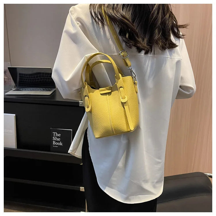 Bucket Handbags Women 2026 New Large Capacity Shoulder Crossbody Bags Luxury Designer Ladies Texture Leatrher Tote Bags