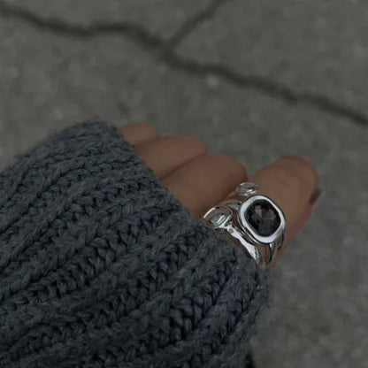 New Grey Crystal Geometric Ring Women Minimalist Design Silver Color Square Finger Rings Asymmetrical Zircon Daily Wear Jewelry