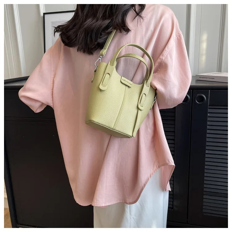 Bucket Handbags Women 2026 New Large Capacity Shoulder Crossbody Bags Luxury Designer Ladies Texture Leatrher Tote Bags
