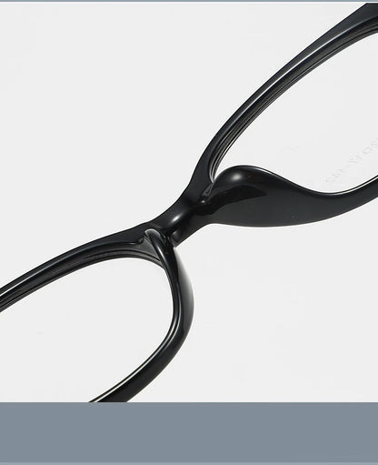 Fashionable No-makeup Reading Glasses For Women