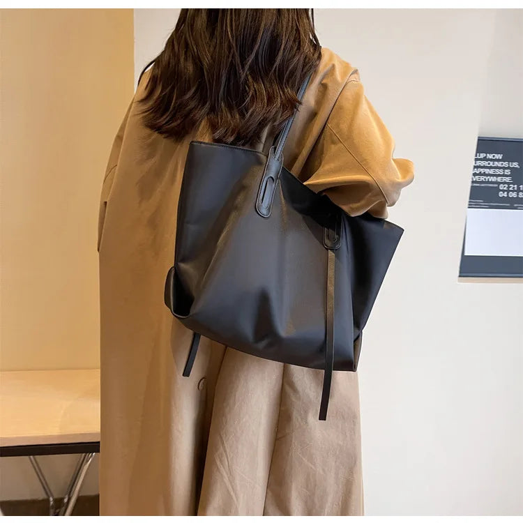 Women Handbags large Capacity Tassels Female Shoulder Bags Soft Oxford Travel big Totes new ladies Hand Bag black