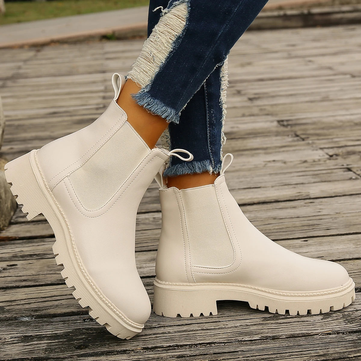 New Autumn Winter Chelsea Boots Women Platform Brown Black Beige White Ankle Boots for Women Fur Short Chunky Punk Gothic Shoes