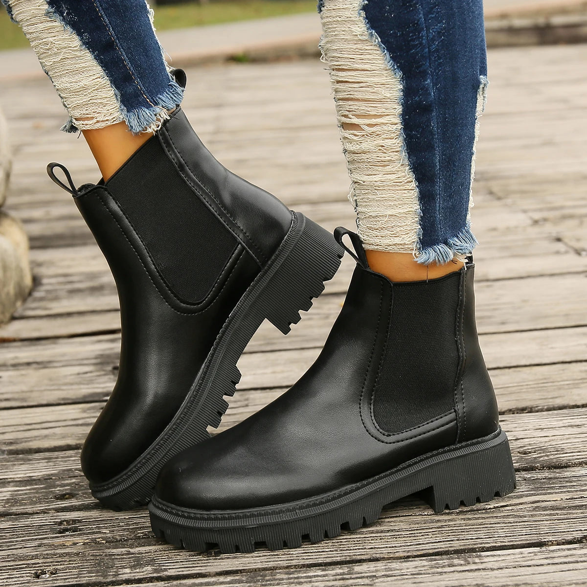 New Autumn Winter Chelsea Boots Women Platform Brown Black Beige White Ankle Boots for Women Fur Short Chunky Punk Gothic Shoes