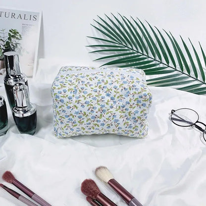 Custom Name Floral Makeup Pouch Embroidered Featuring a Floral Design Wash Bag, Travel Cosmetic Bag Suitable for Bridesmaid Gift
