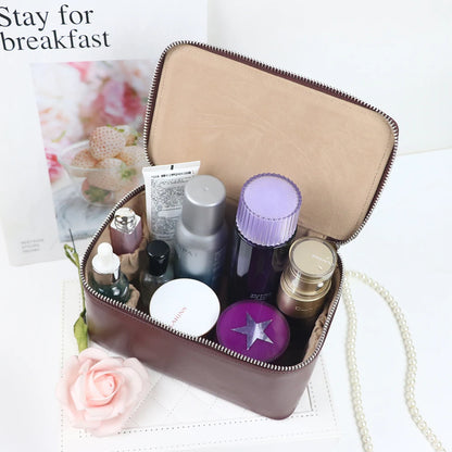 Customized name leather hand-held makeup case and beauty bag, portable storage large-capacity handbag