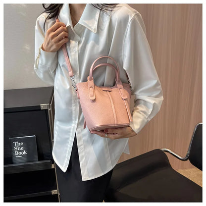 Bucket Handbags Women 2026 New Large Capacity Shoulder Crossbody Bags Luxury Designer Ladies Texture Leatrher Tote Bags