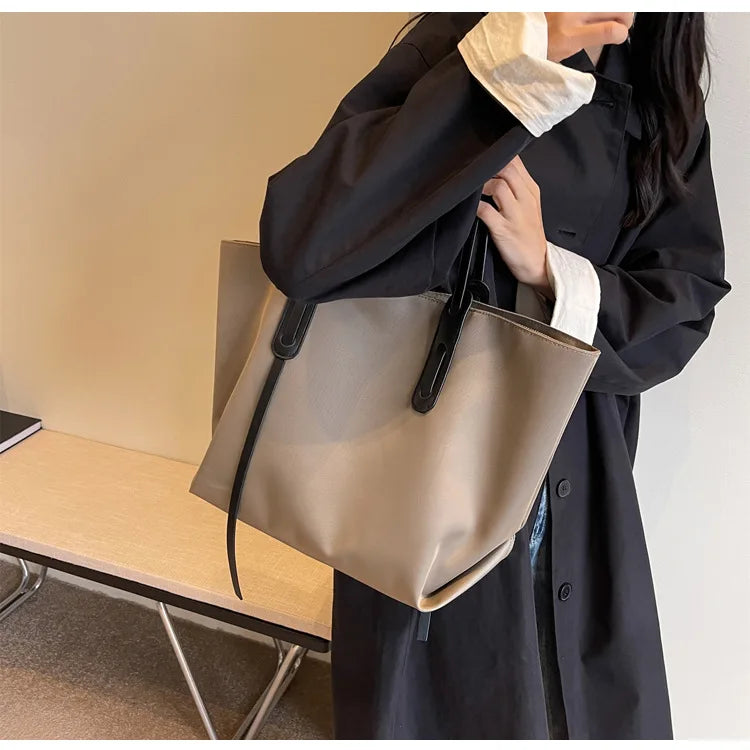 Women Handbags large Capacity Tassels Female Shoulder Bags Soft Oxford Travel big Totes new ladies Hand Bag black