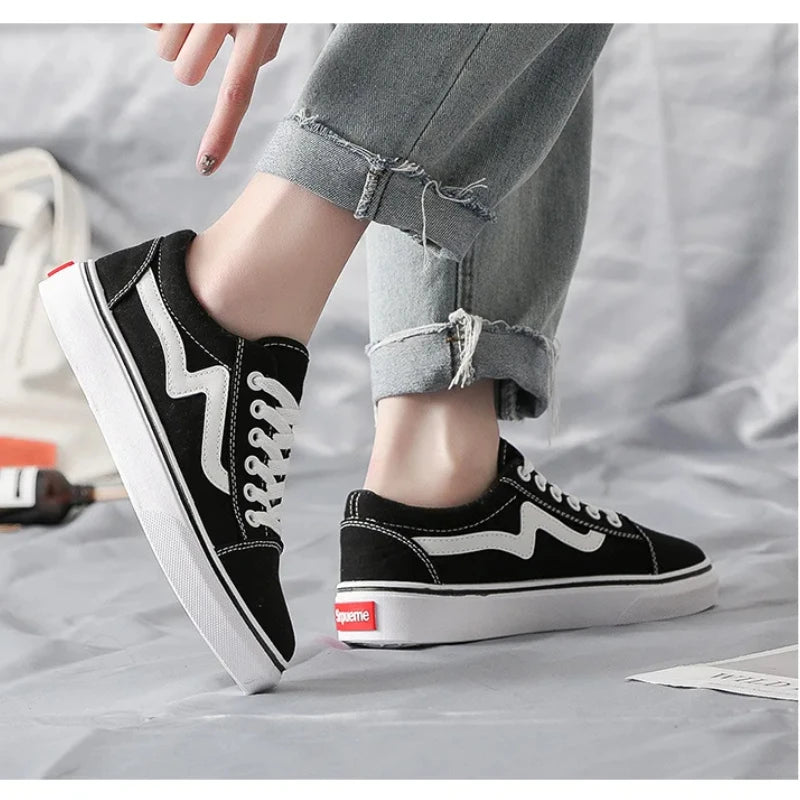 Women Outdoor Breathable Skateboarding Canvas Walking trainers Youth Students Flat Jogging Sneakers Low Upper White Shoes Tennis