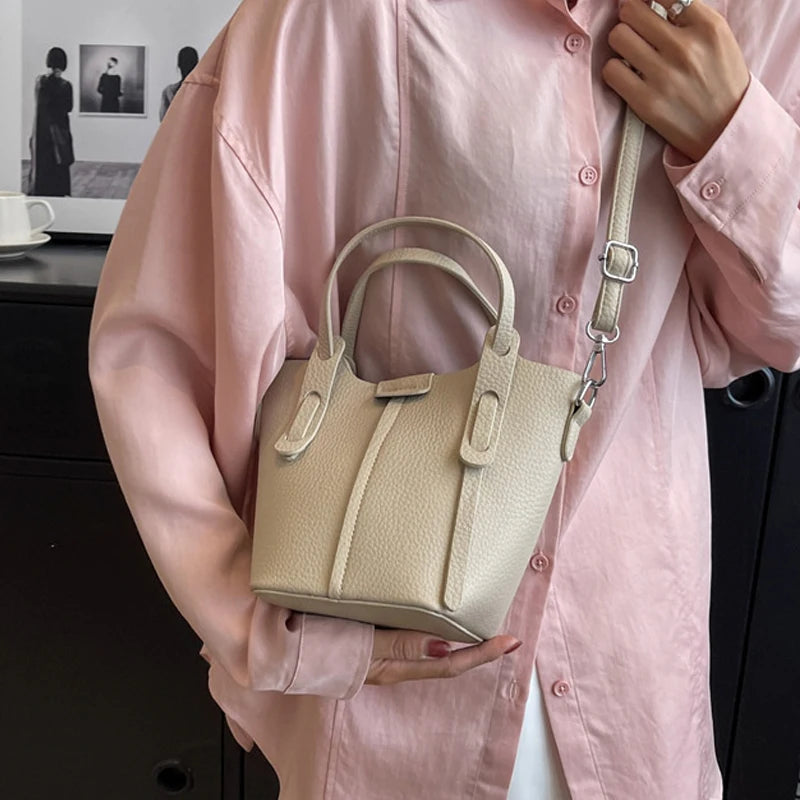 Bucket Handbags Women 2026 New Large Capacity Shoulder Crossbody Bags Luxury Designer Ladies Texture Leatrher Tote Bags