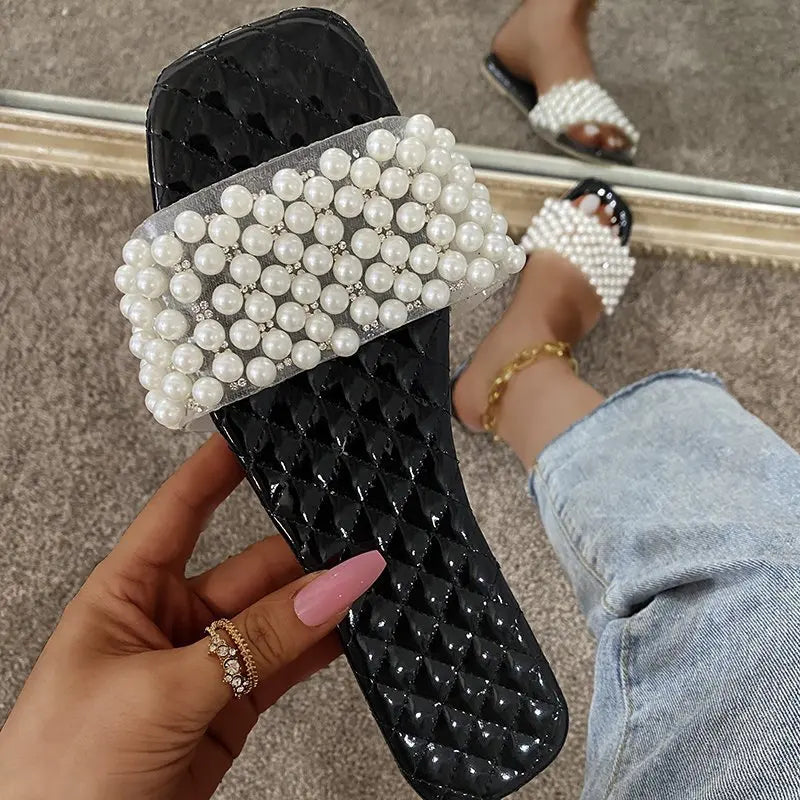 Novas Sandálias Casuais Femininas Primavera/Verão 2024 com Pérolas e Strass, Sapatos Planos de Cor Sólida