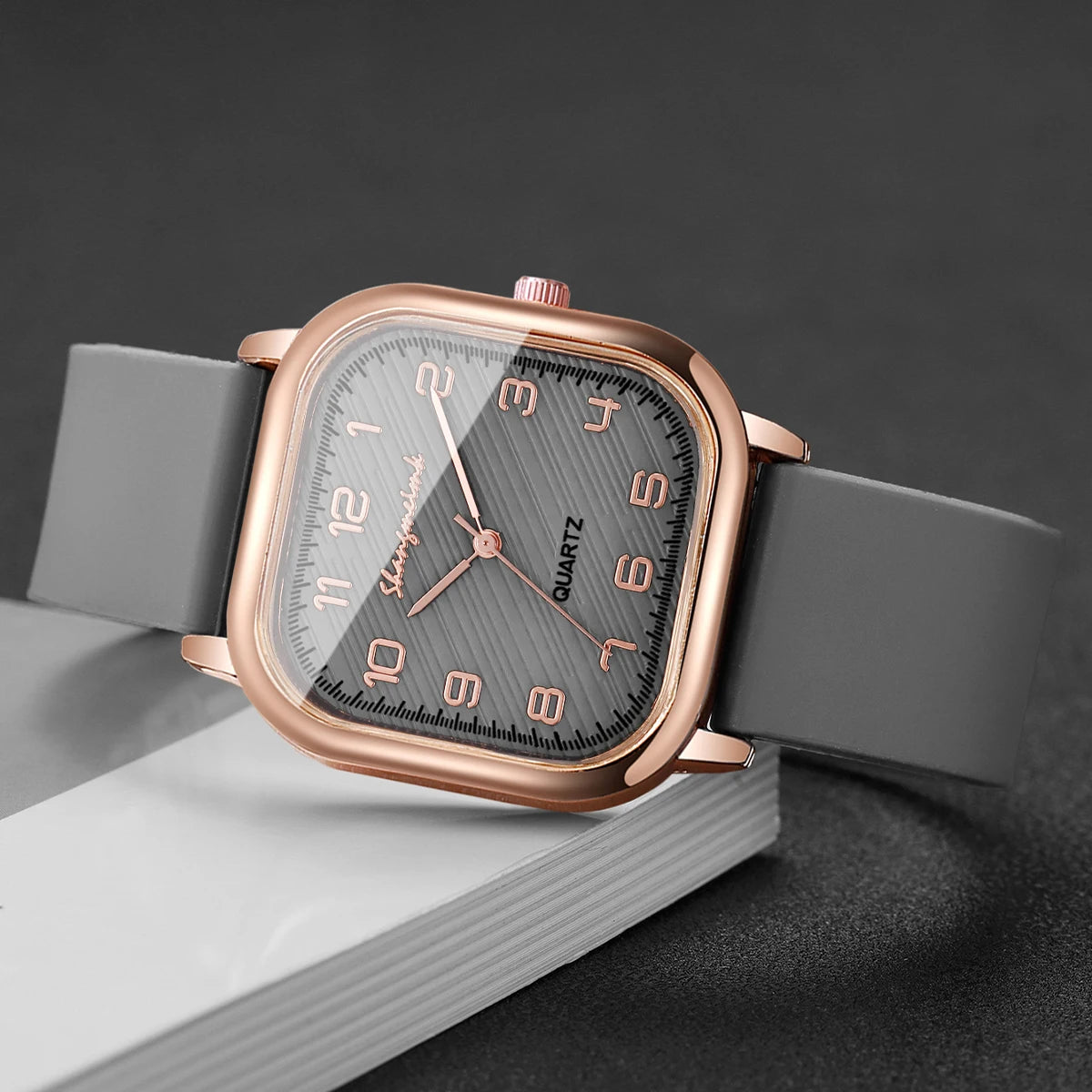 2PCS Fashion Square Arabic Dial Women Watches Heart Bracelet Set Casual Silicone Strap Quartz Watch Reloj Mujer（Without Box）