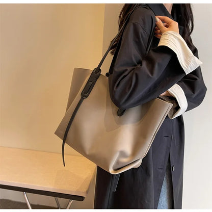 Women Handbags large Capacity Tassels Female Shoulder Bags Soft Oxford Travel big Totes new ladies Hand Bag black
